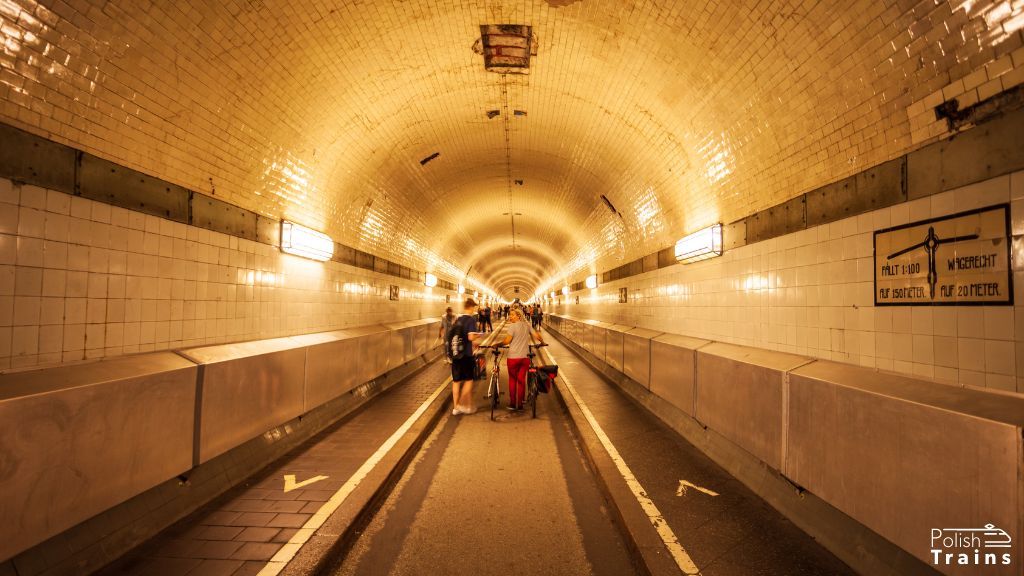 Alter Elbtunnel — The Old Elbe Tunnel in Hamburg