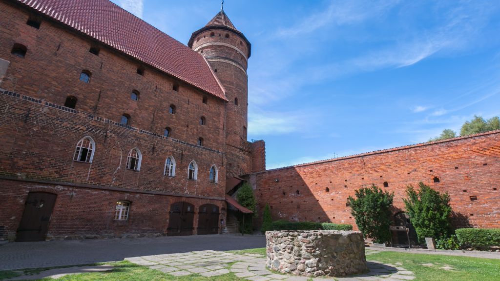 The Castle of the Warmia Chapter 