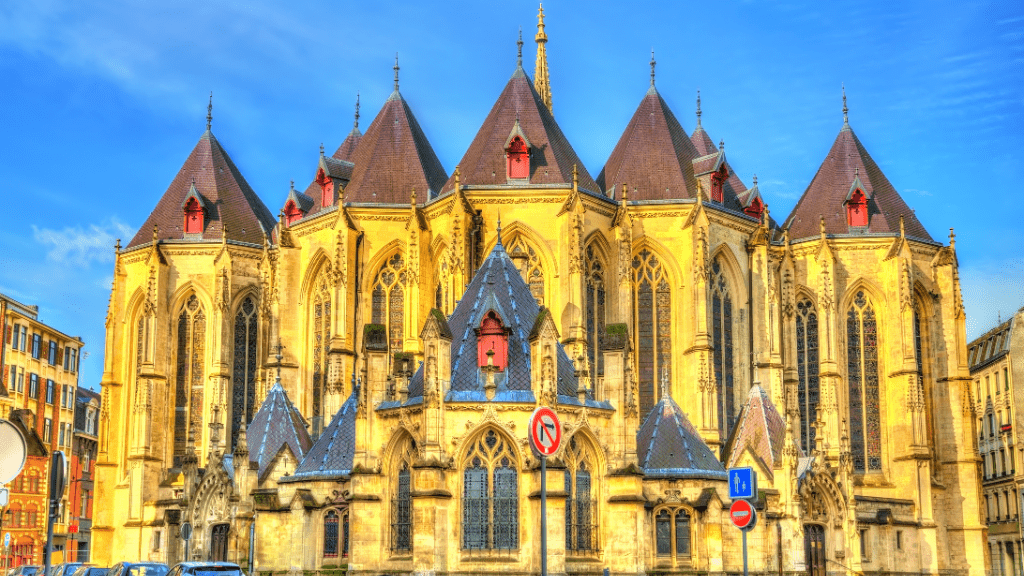 Church of Saint Maurice in Lille